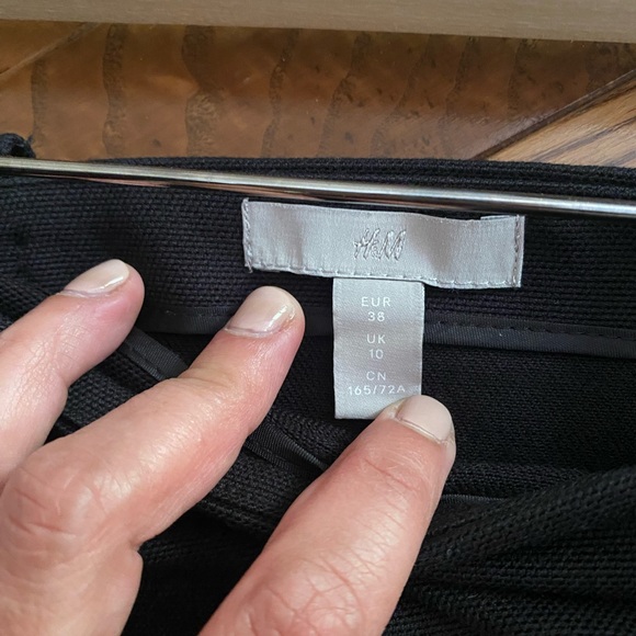 Like new black mini skirt! - Picture 2 of 2